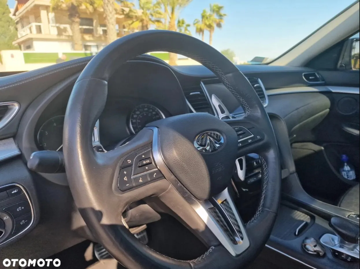 Infiniti QX50 - 22