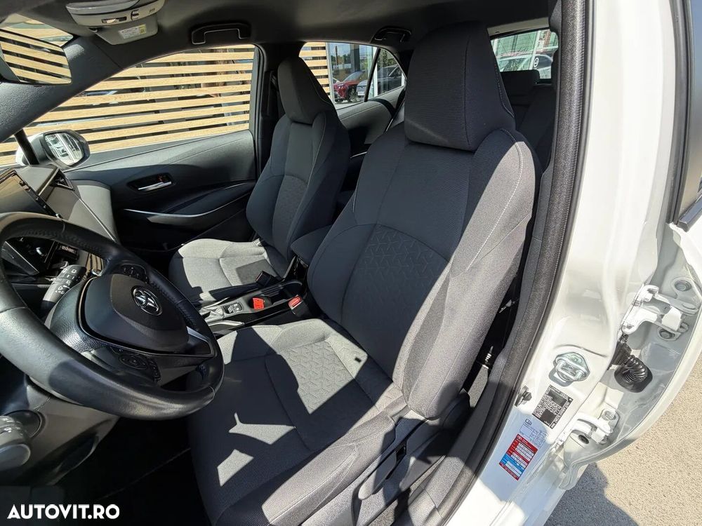 Toyota Corolla - 17
