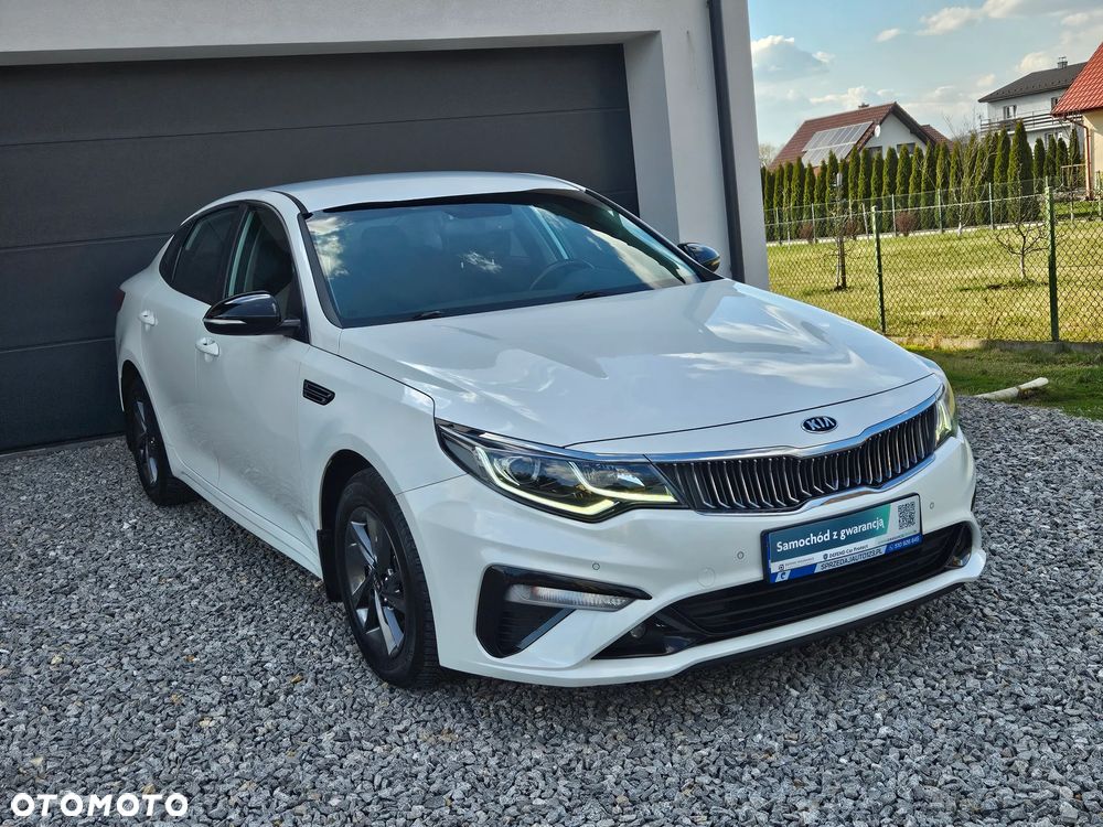 Kia Optima 2.0 M - 35