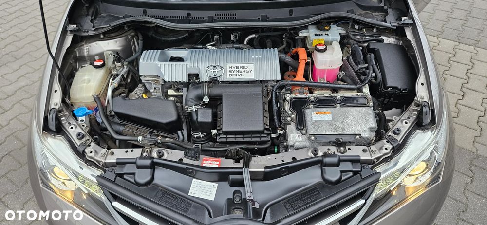 Toyota Auris 1.8 HSD Luna - 12
