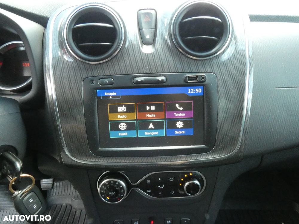 Dacia Logan Stepway 0.9 TCe - 11