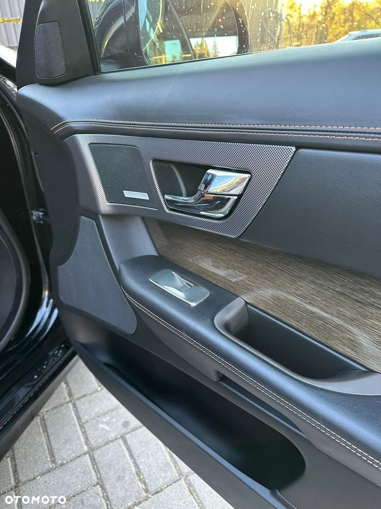 Jaguar XF XFR 5.0 V8 Kompressor - 30