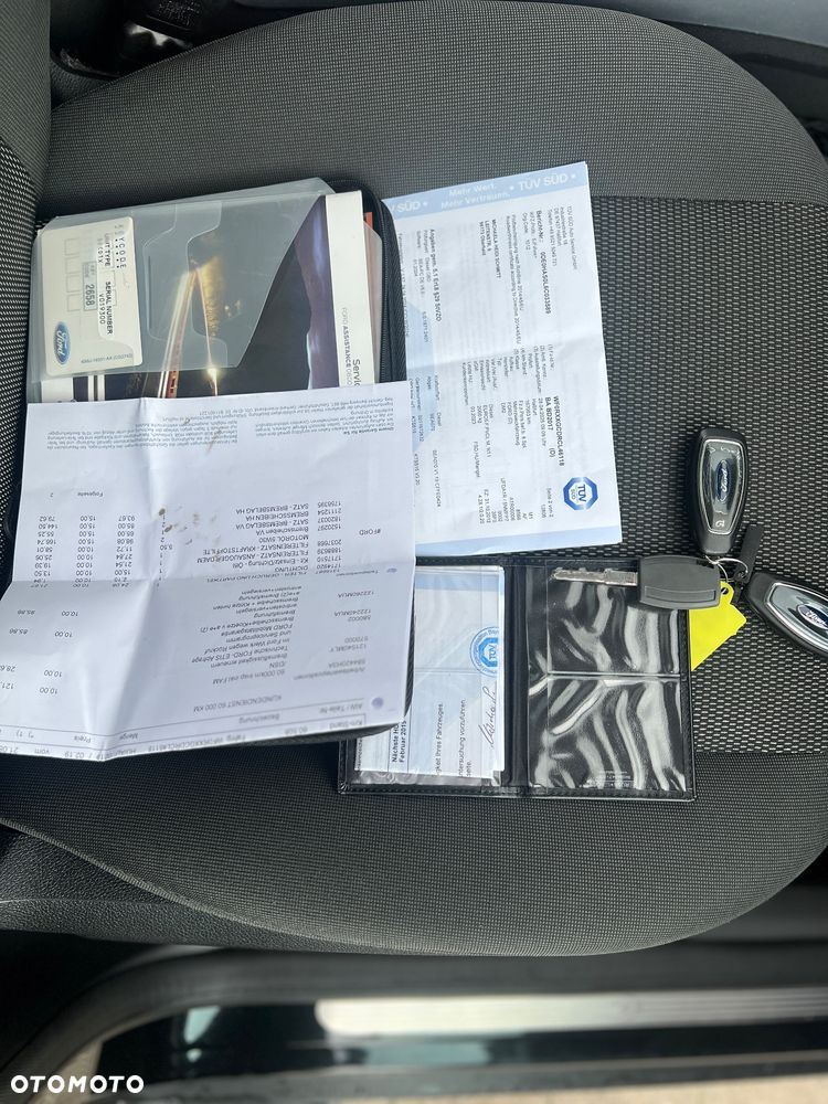 Ford Kuga 2.0 TDCi 2x4 Champions Edition - 19