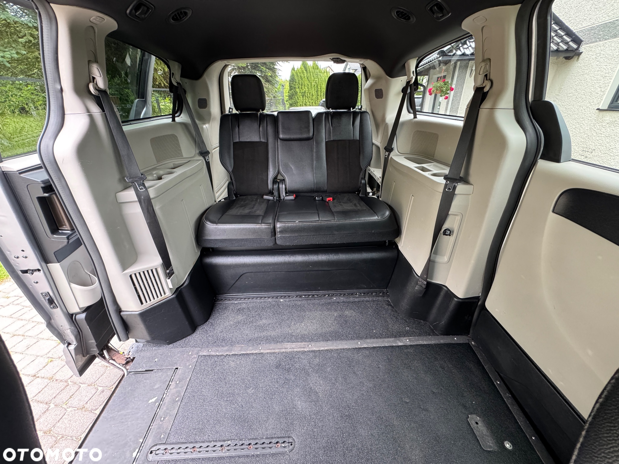 Dodge Grand Caravan 3.6 Express - 23
