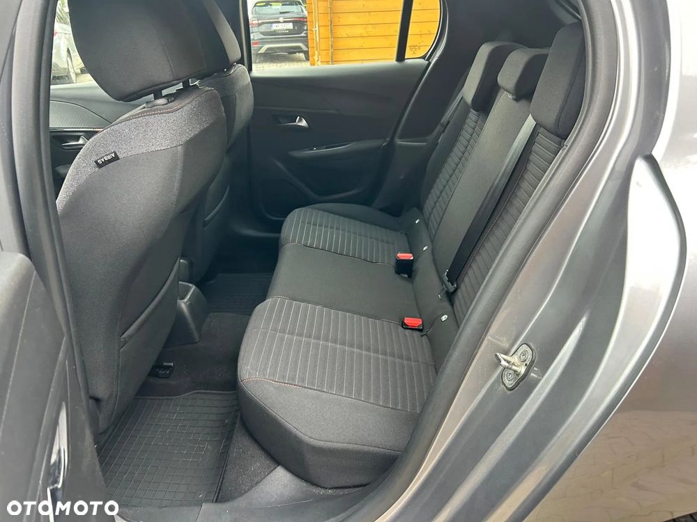 Peugeot 208 ver-1-2-puretech-style-s-s - 18