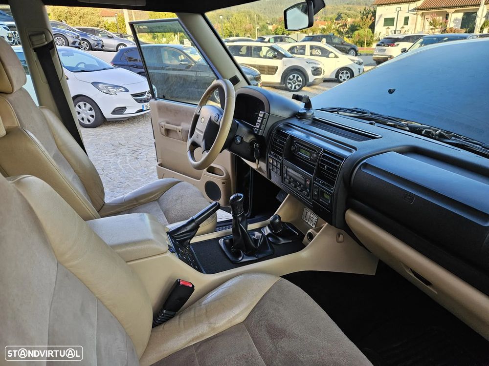 Land Rover Discovery - 11