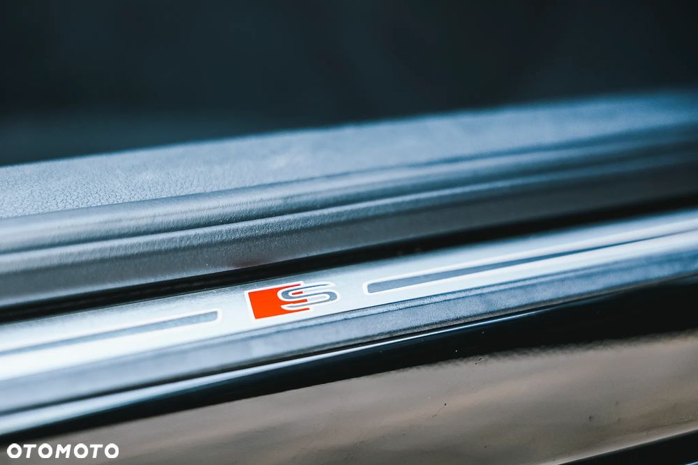 Audi A4 Avant 40 TDI S Line S tronic - 19