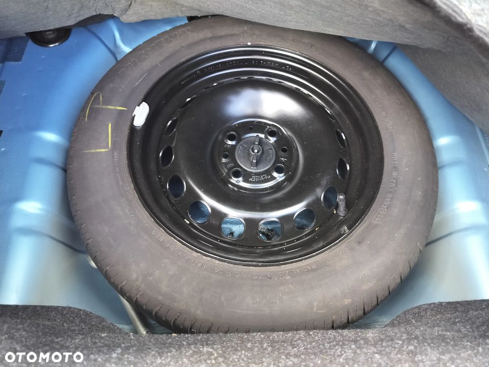 Ford KA 1.2 Start-Stopp-System Titanium - 33