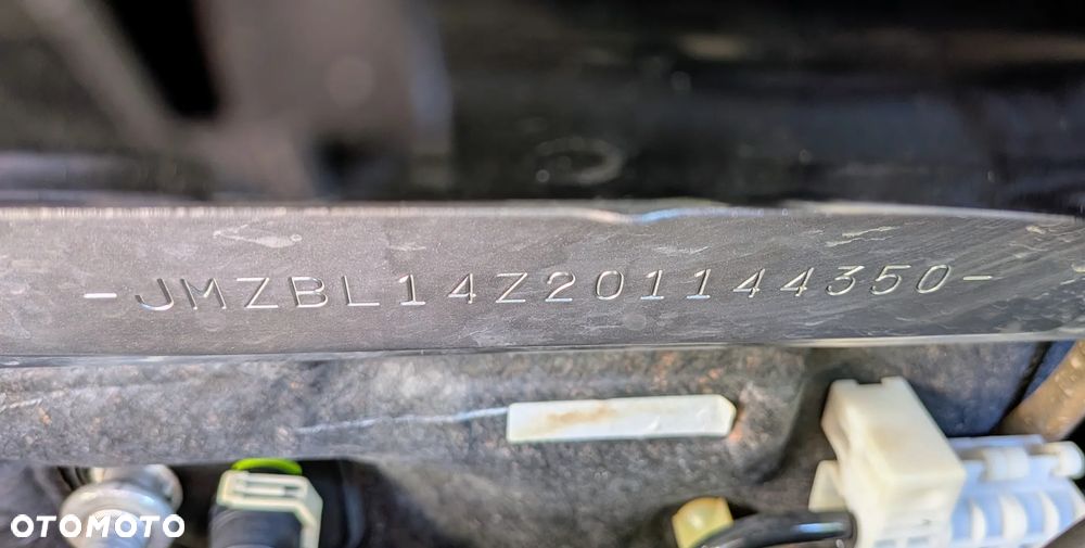 Mazda 3 1.6 Active + - 29