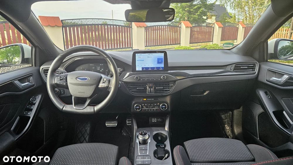 Ford Focus - 11