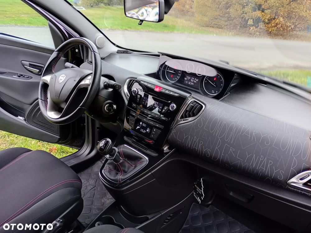 Lancia Ypsilon - 29