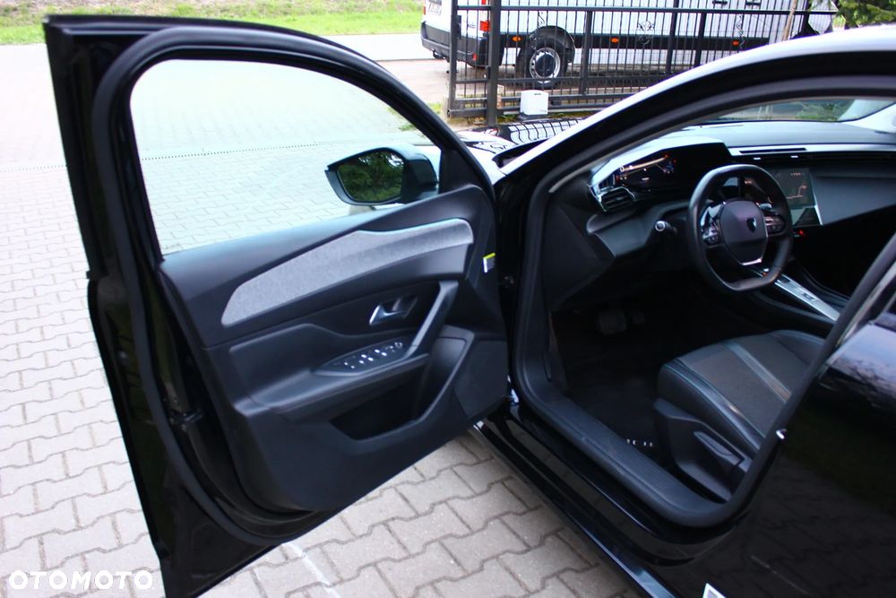 Peugeot 308 1.5 BlueHDi Allure S&S EAT8 - 31