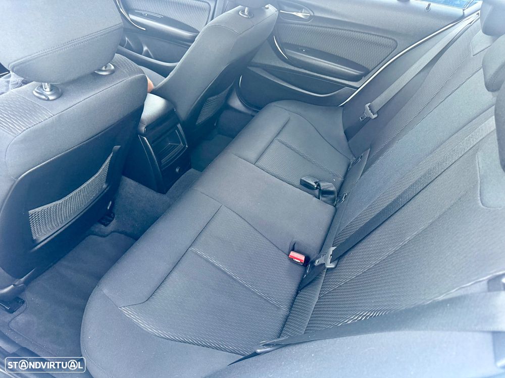 BMW 116 d Pack M - 8