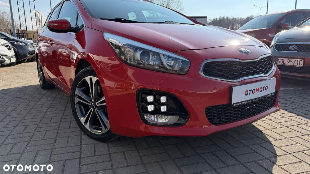 Kia Ceed 1.6 CRDi 136 ISG GT Line - 14
