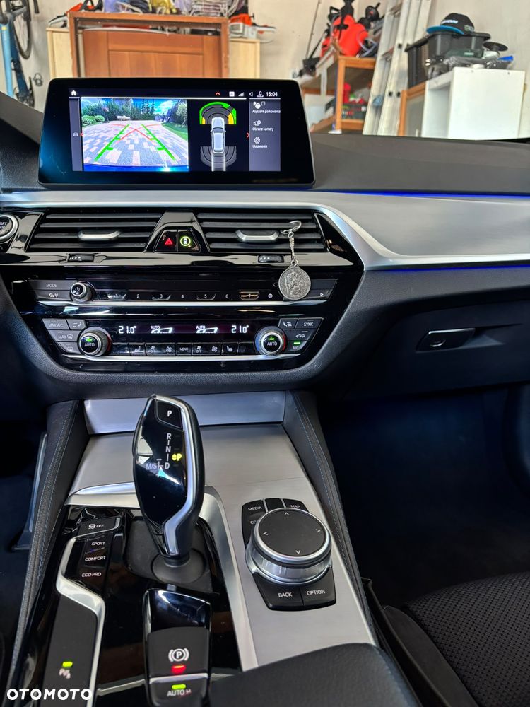 BMW Seria 5 520d M Sport Edition - 13