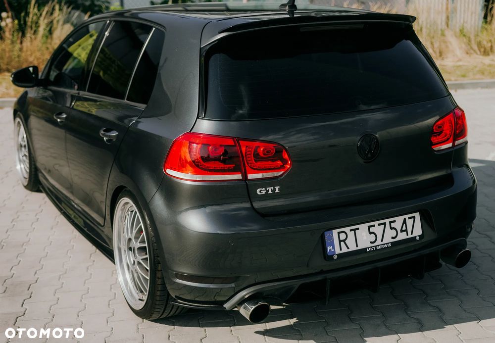 Volkswagen Golf VI 2.0 TSI GTI - 9