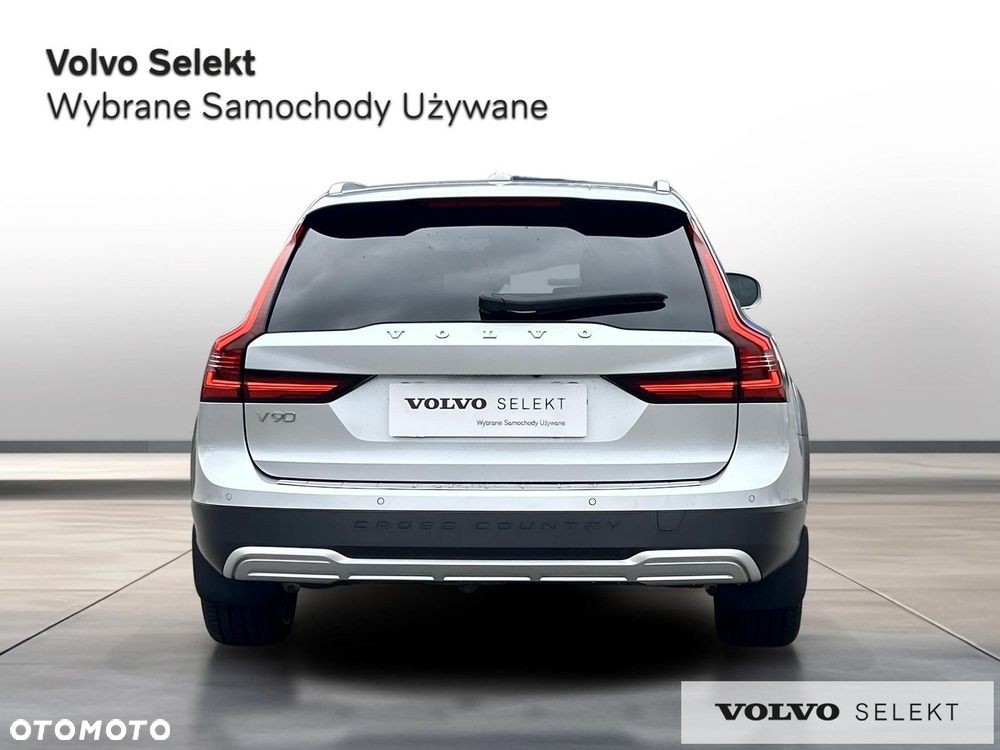 Volvo V90 Cross Country - 5