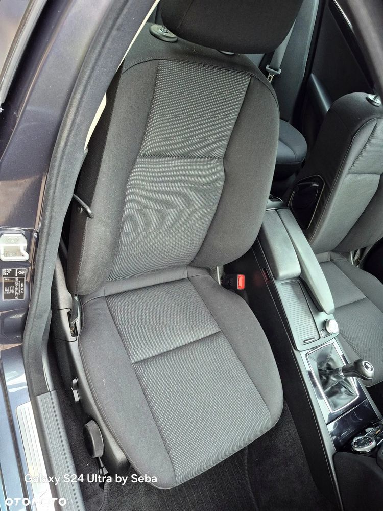Mercedes-Benz Klasa C 180 Kompressor BlueEFFICIENCY - 22