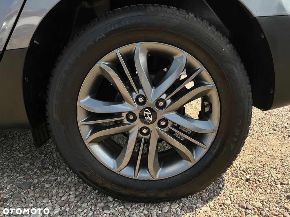 Hyundai ix35 1.7 CRDi 2WD blue Finale Silver - 36