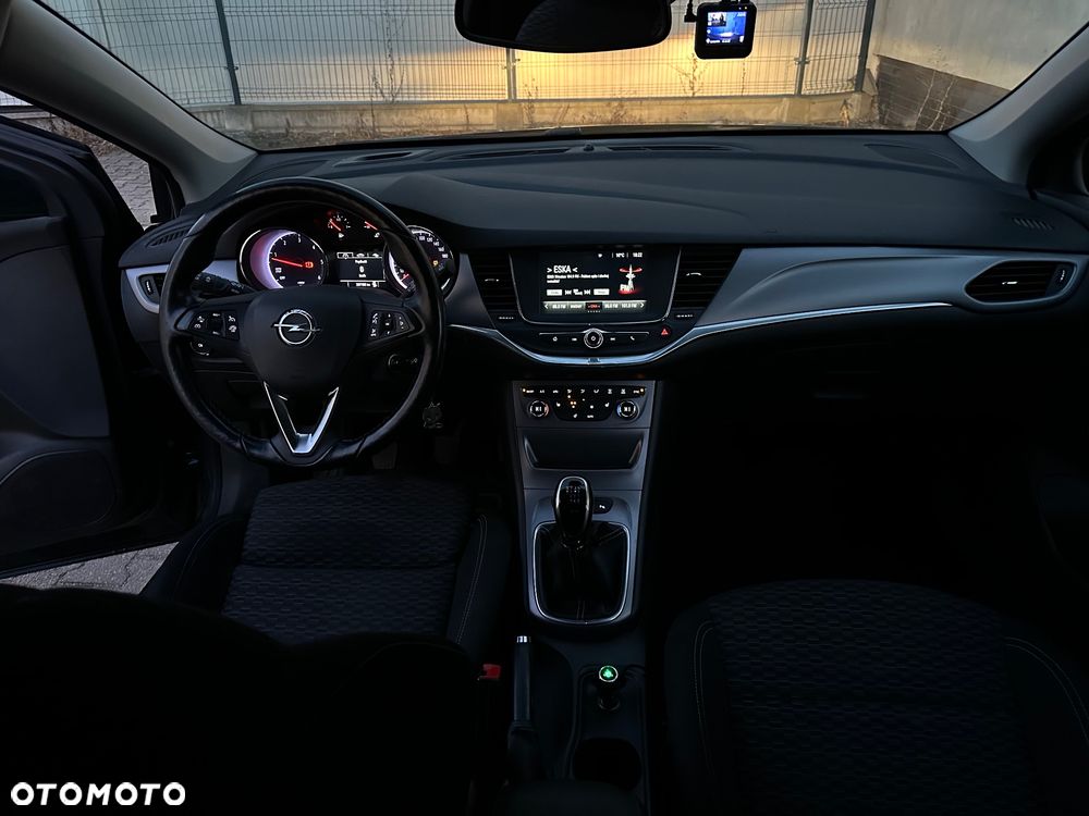 Opel Astra 1.6 CDTI Sport - 13