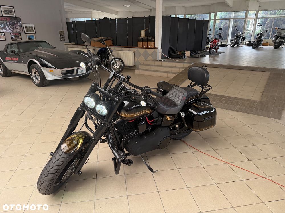 Harley-Davidson Dyna Fat Bob - 20