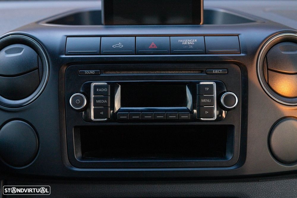 VW Amarok 2.0 TDi CD Trendline 4Motion - 37