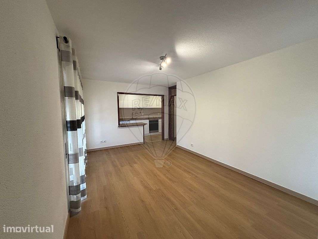 Apartamento T2 para arrendamento - Grande imagem: 3/16