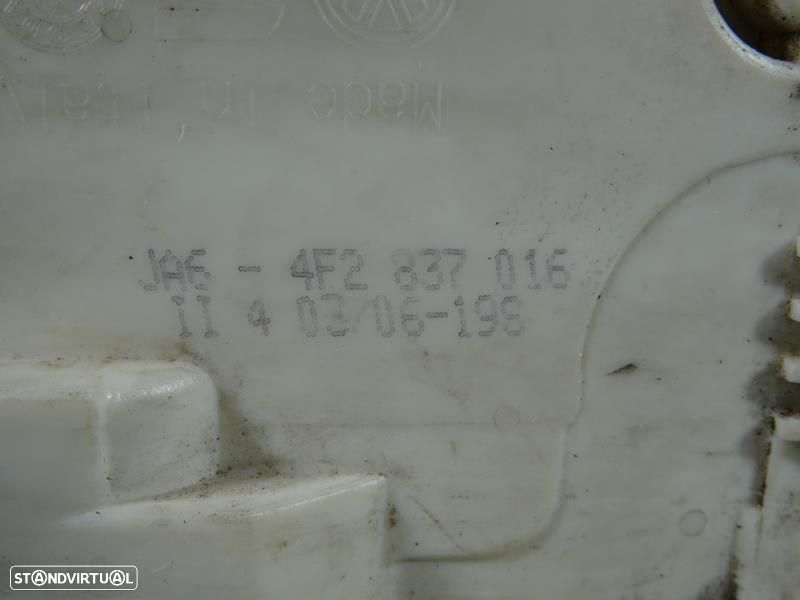 Fecho Da Porta Frente Direita Audi A3 (8P1)  4F2837016 / 4F2 837 016 - 7