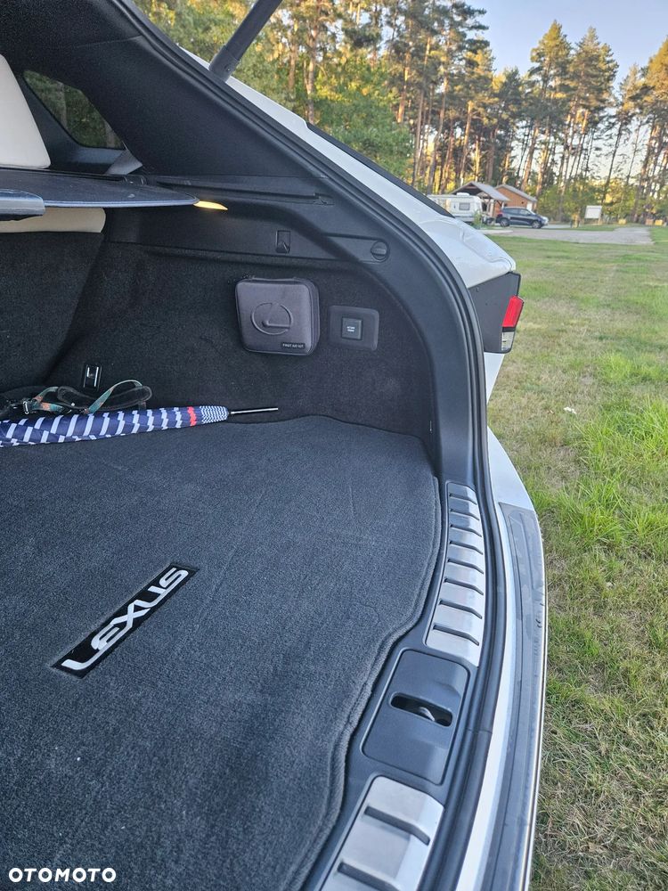 Lexus RX - 30