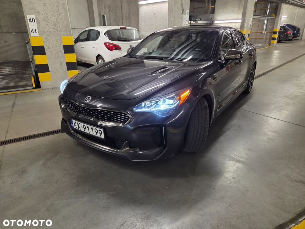 Kia Stinger 3.3 T-GDI V6 GT AWD - 24