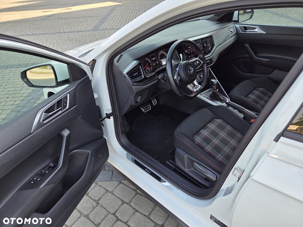 Volkswagen Polo 2.0 TSI OPF DSG GTI - 14