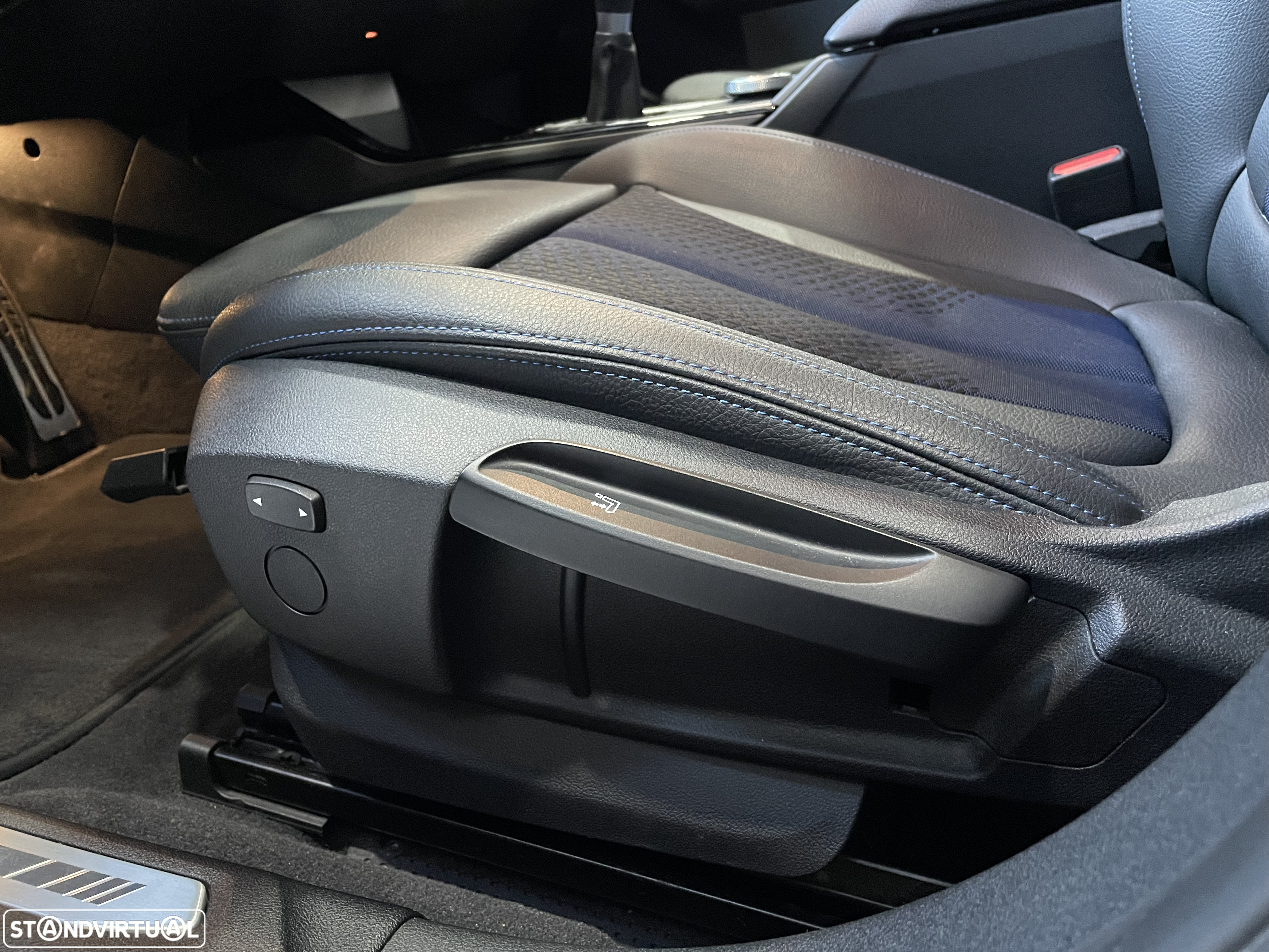 BMW 116 d Pack Desportivo M - 39