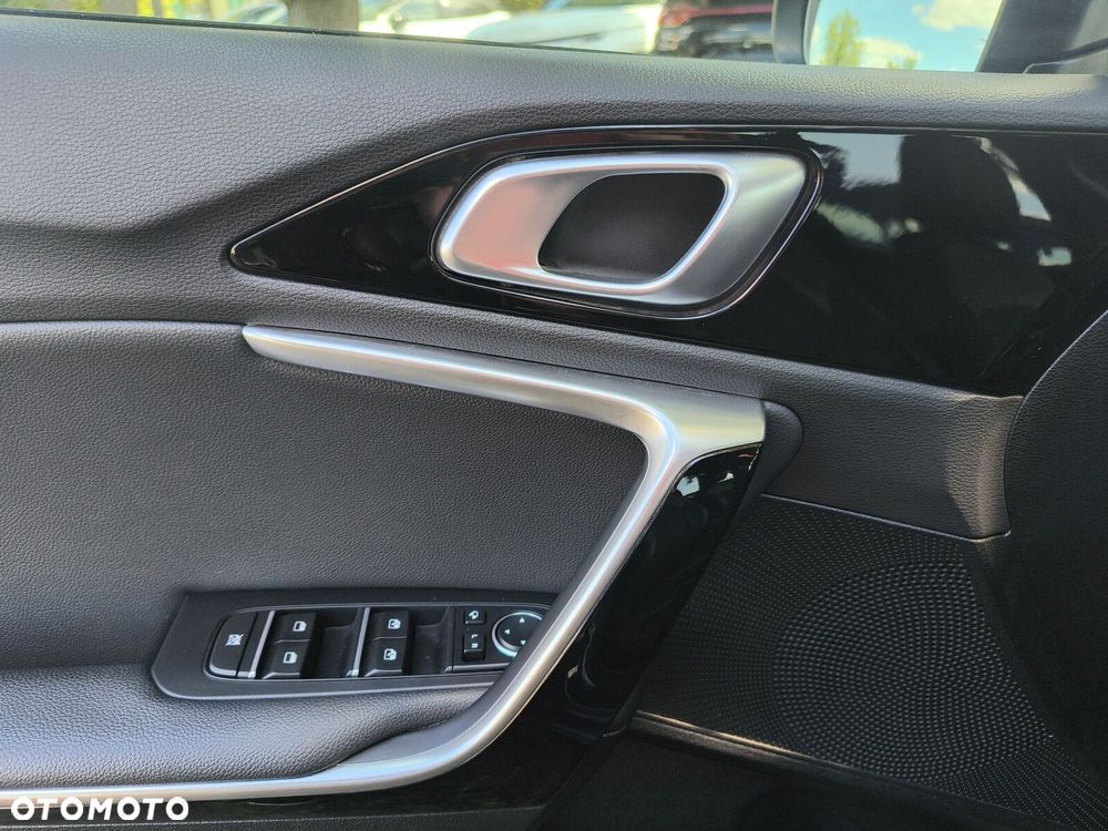 Kia Ceed - 28