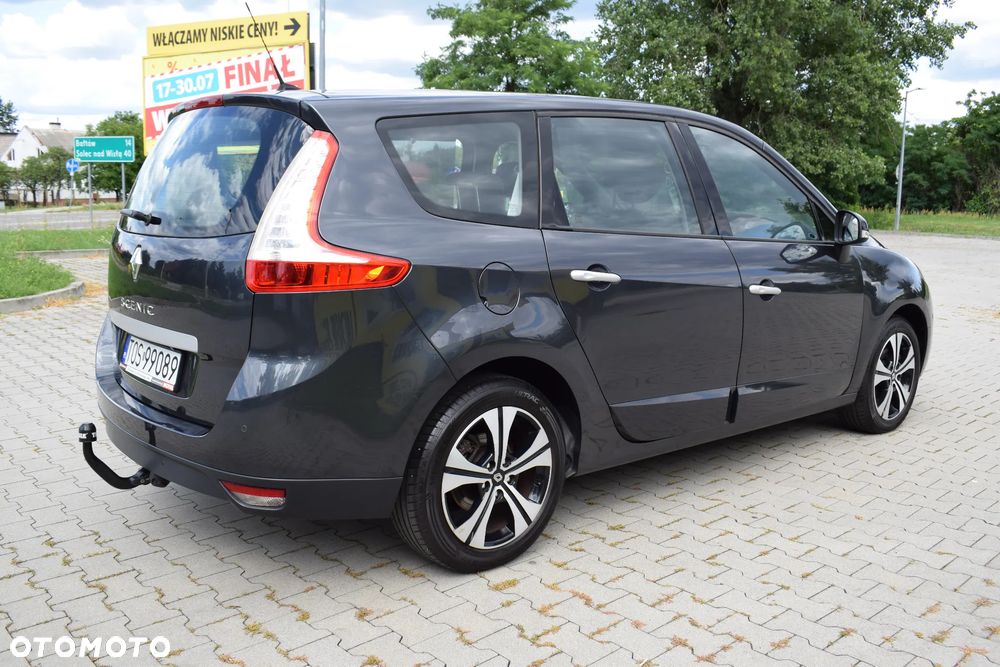 Renault Grand Scenic 2.0 16V 140 CVT Bose Edition - 11