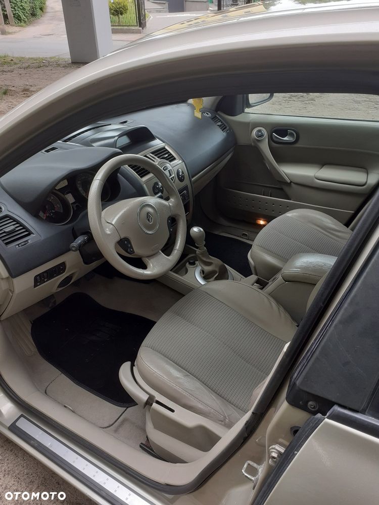Renault Megane - 8