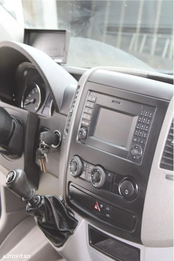 Mercedes-Benz sprinter - 12