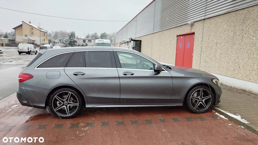 Mercedes-Benz Klasa C 200 9G-TRONIC AMG Line - 5