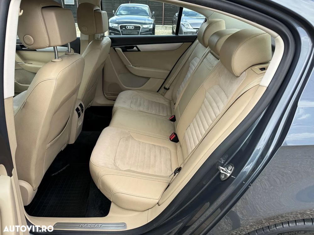 Volkswagen Passat 2.0 TDI Highline - 10