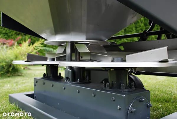 CZĘŚCI rozsiewacz dwu tarczowy LANGRN GRASS-ROL STRUMYK do nawozu - 5