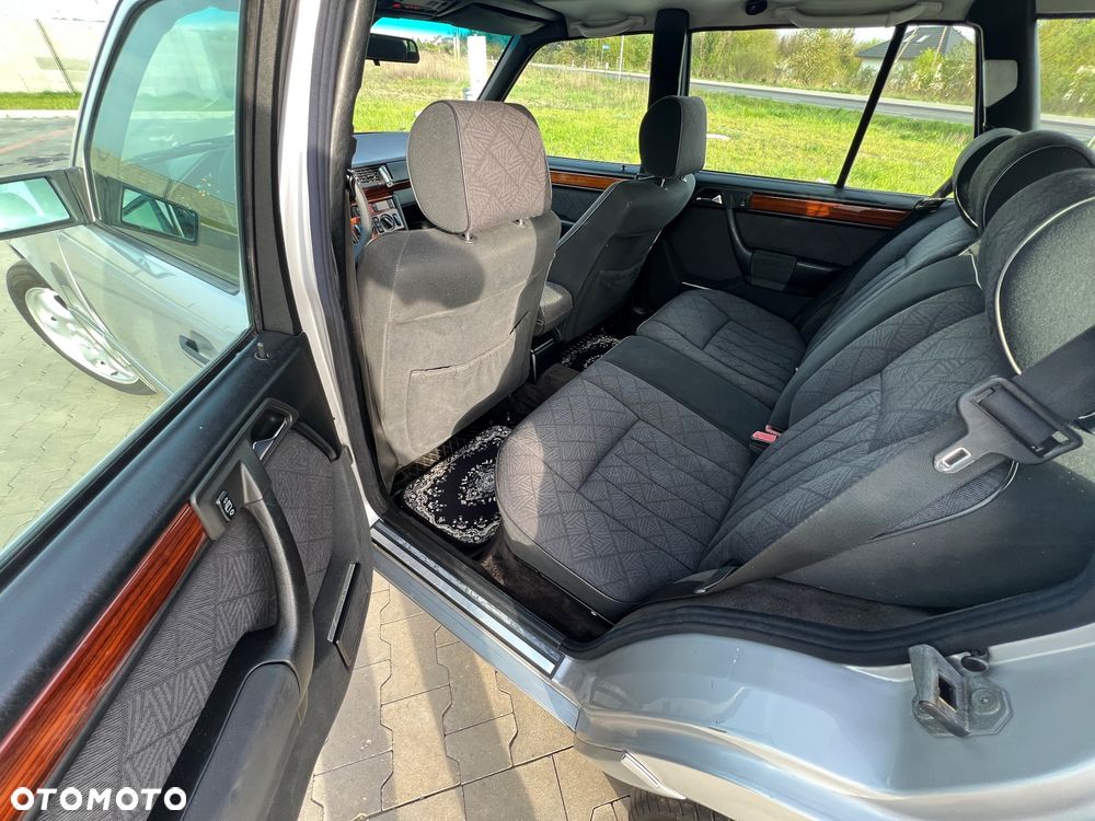 Mercedes-Benz Klasa E - 13