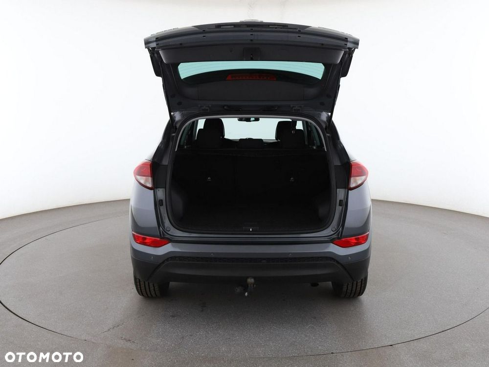 Hyundai Tucson 1.7 CRDI BlueDrive Style 2WD - 20