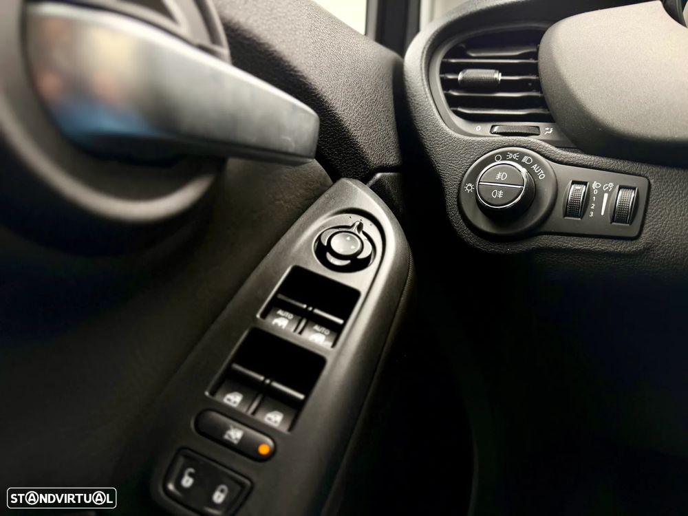 Fiat 500X 1.5 GSE MHEV Cross DCT - 17