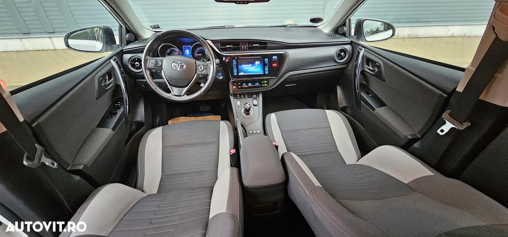 Toyota Auris 1.8 VVT-i Automatik Executive - 8