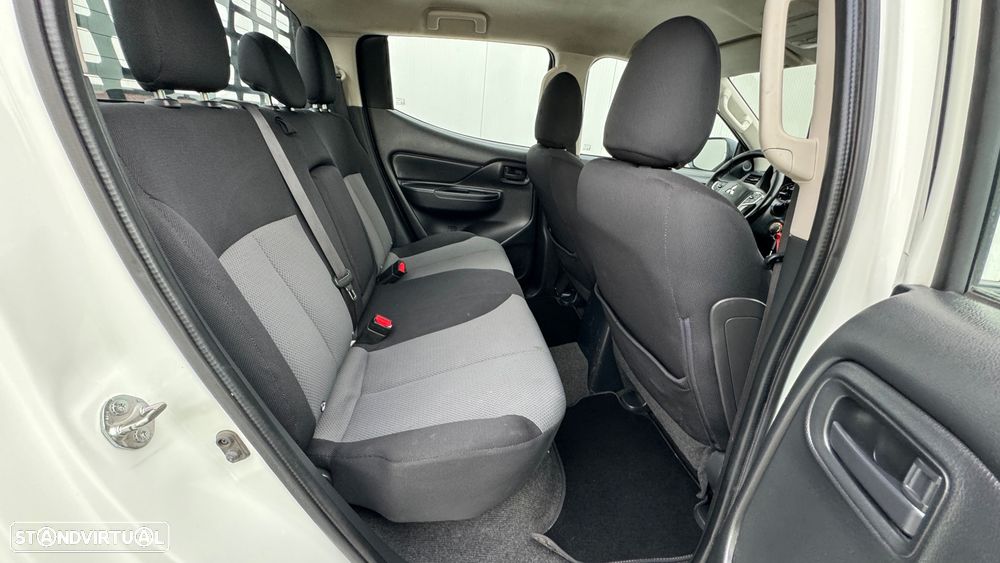 Mitsubishi L-200 Cabine dupla 4X2 - 37
