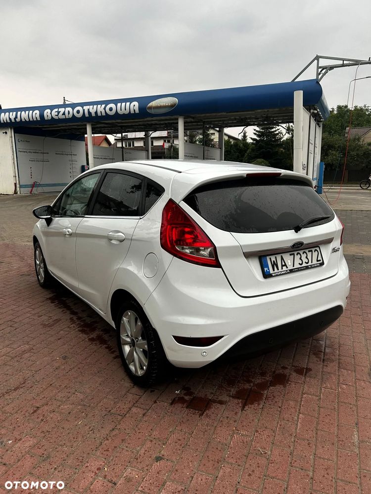 Ford Fiesta 1.4 Titanium - 8