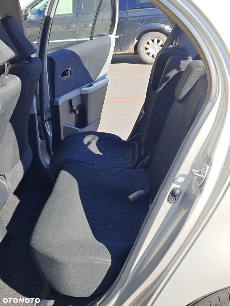 Toyota Yaris 1.33 Luna - 7