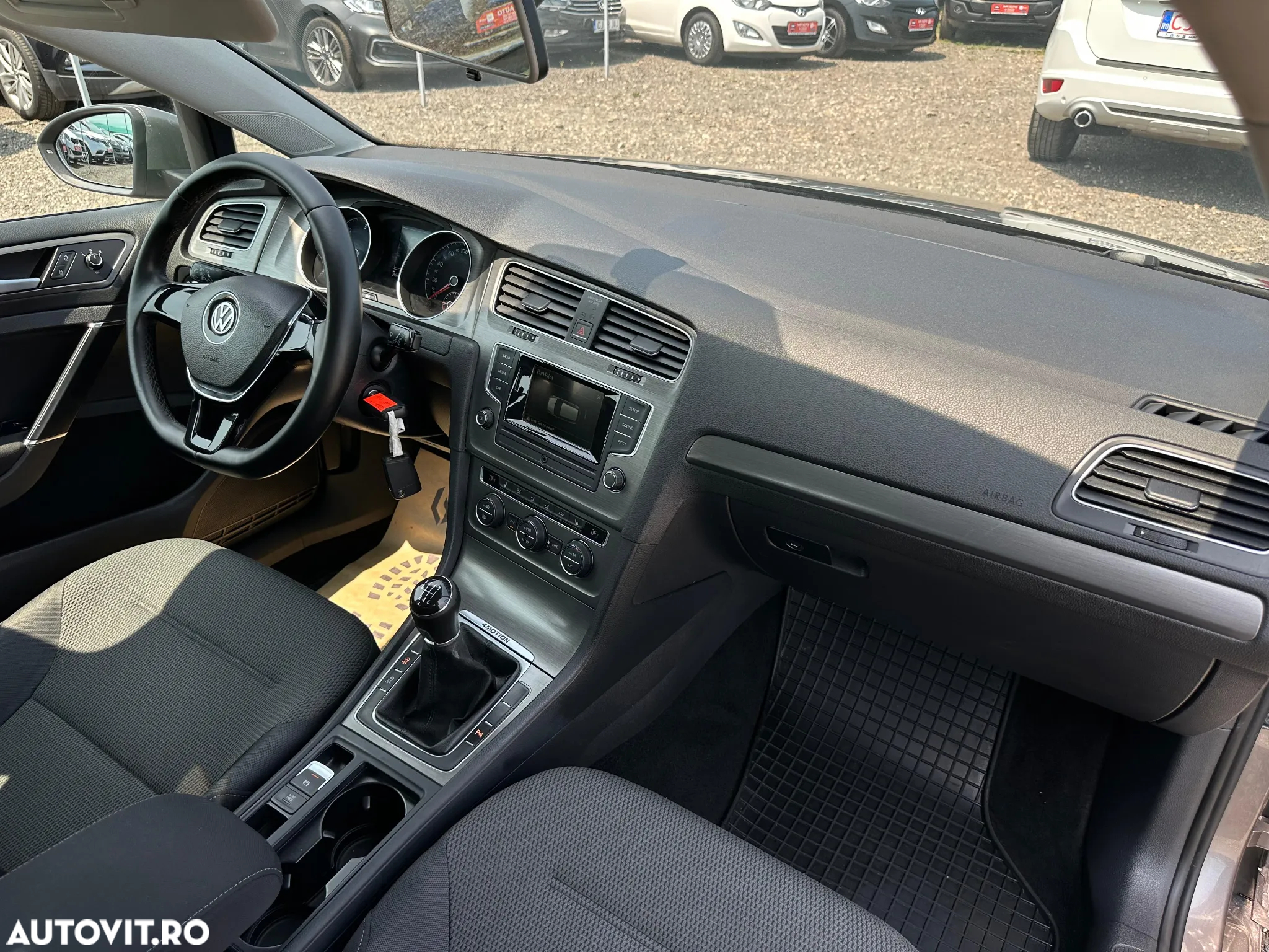 Volkswagen Golf 1.6 TDI 4Motion BlueMotion Technology Trendline - 17