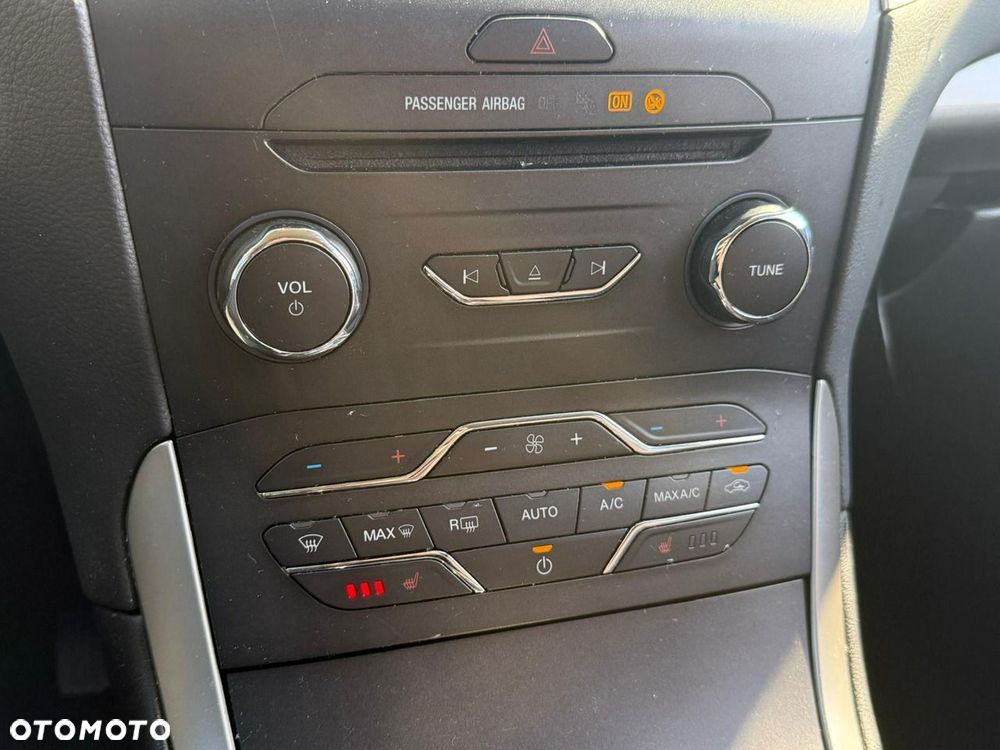 Ford S-Max - 27
