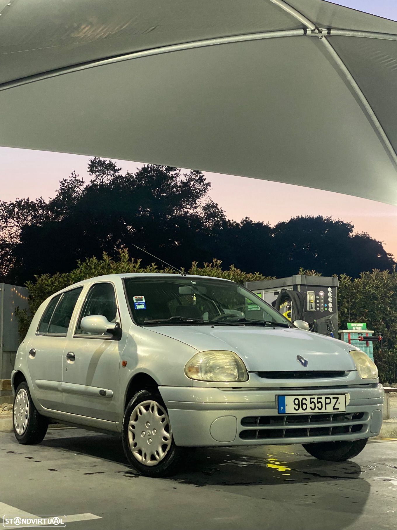 Renault Clio 1.2 RN - 1