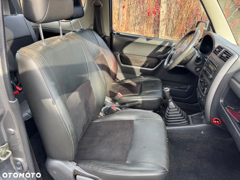 Suzuki Jimny - 11